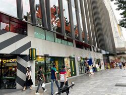 Pomo (D7), Retail #453932491